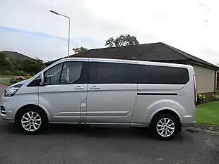 Used 2020 Ford Tourneo Custom Titanium Silver - Interior and Exterior details 5
