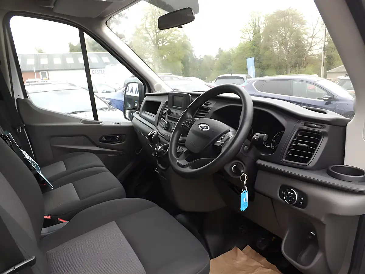 Used 2020 Ford Transit 350 Leader C/C White - Interior and Exterior details 11