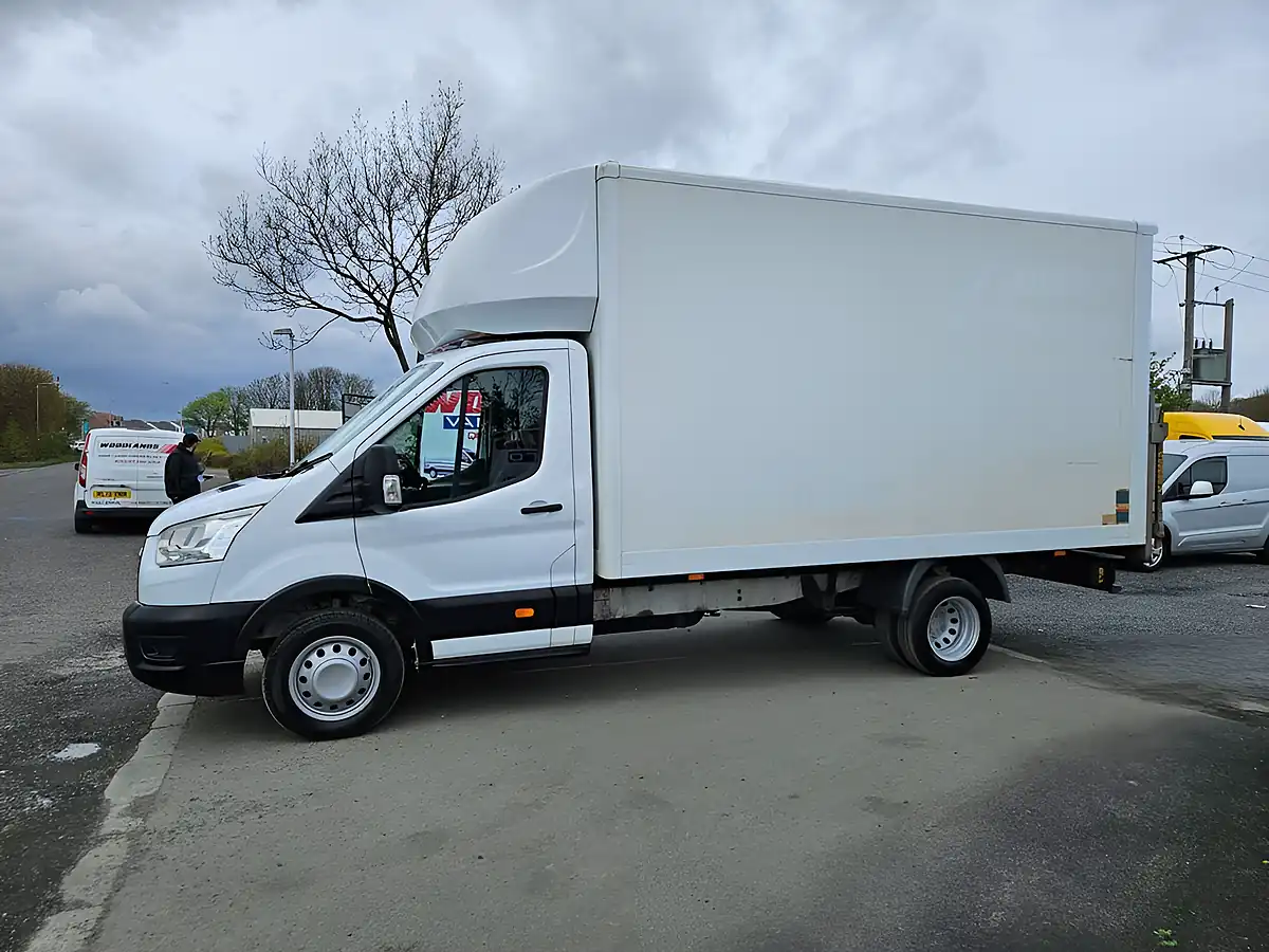 Used 2020 Ford Transit 350 Leader Lwb Luton White - Interior and Exterior details 5