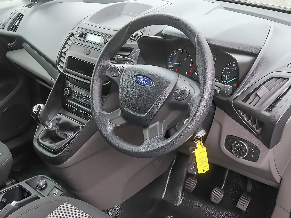 Used 2020 Ford Transit Connect 220 Ecoblue White - Interior and Exterior details 13