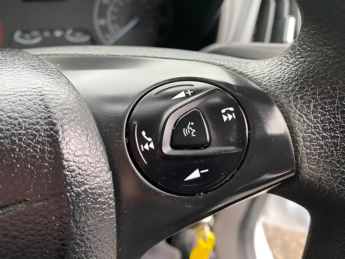 Used 2020 Ford Transit Connect 220 Swb Crew White - Interior and Exterior details 14