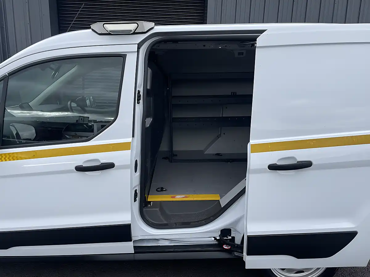 Used 2020 Ford Transit Connect Base Swb White - Interior and Exterior details 10