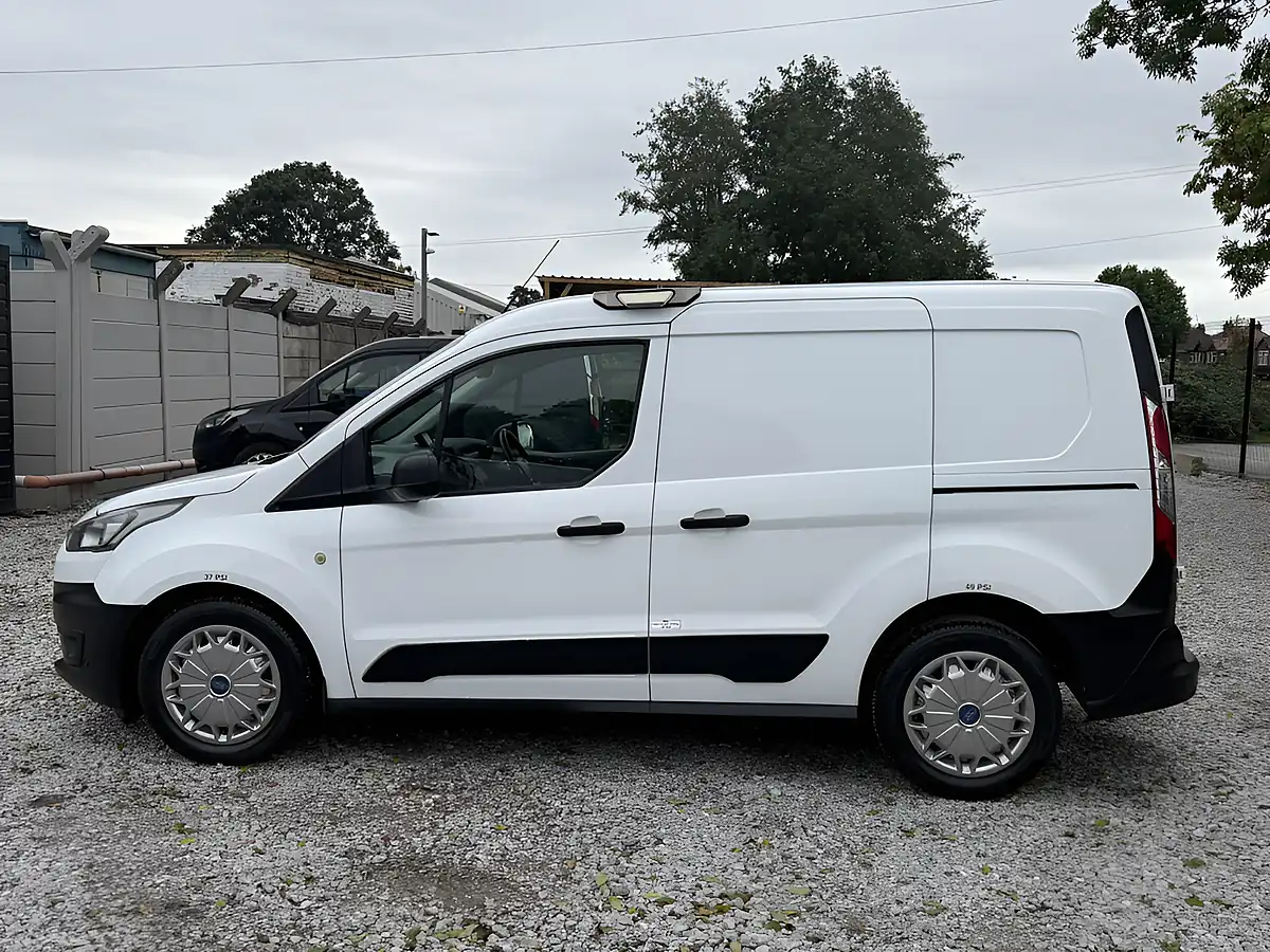 Used 2020 Ford Transit Connect L1 (swb) White - Interior and Exterior details 7