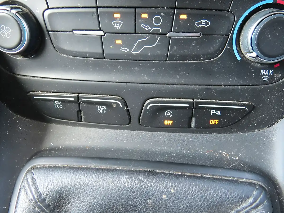 Used 2020 Ford Transit Connect Leader Panel Van White - Interior and Exterior details 18