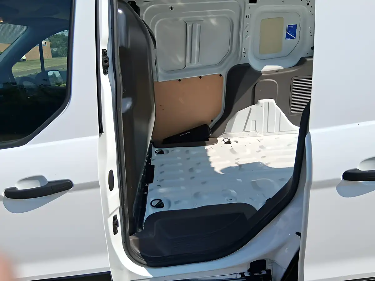 Used 2020 Ford Transit Connect Leader White - Interior and Exterior details 10