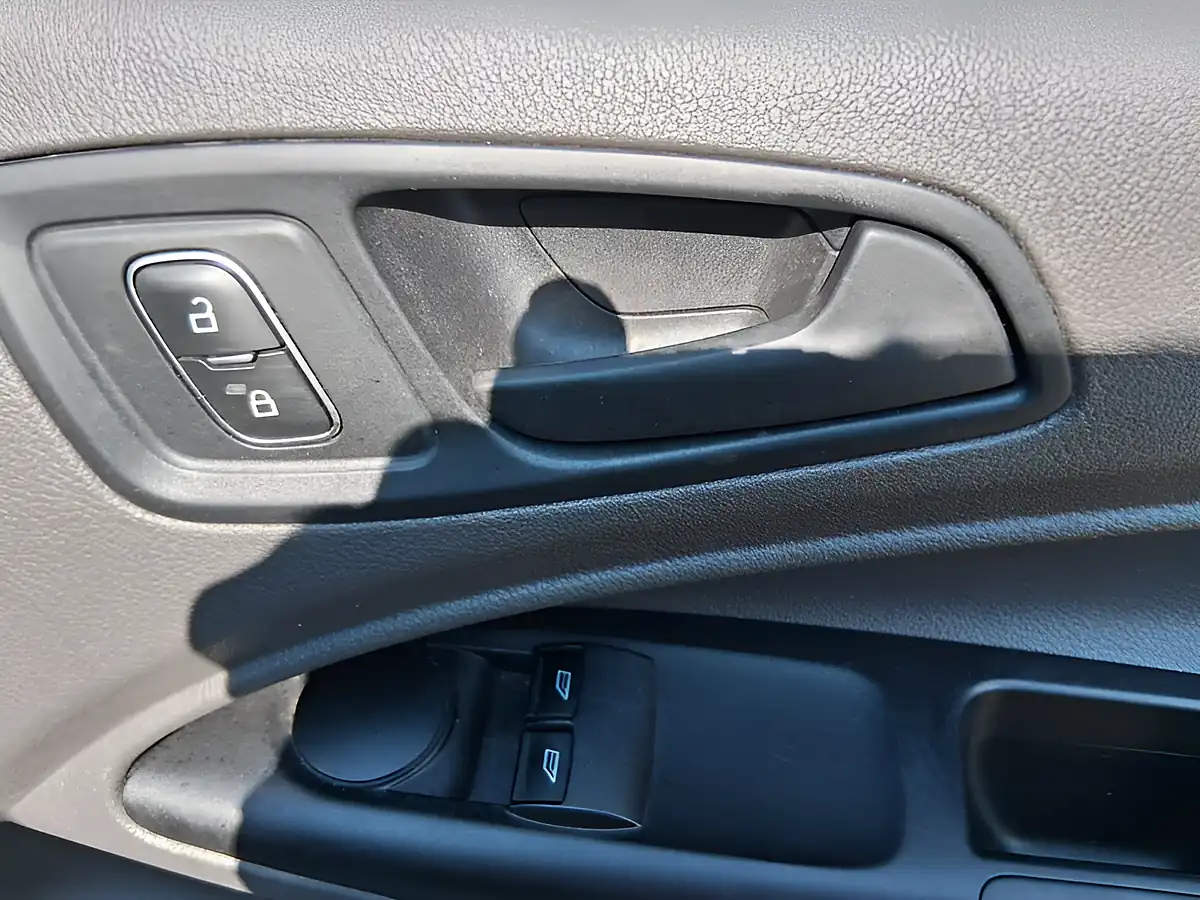 Used 2020 Ford Transit Connect Leader White - Interior and Exterior details 17