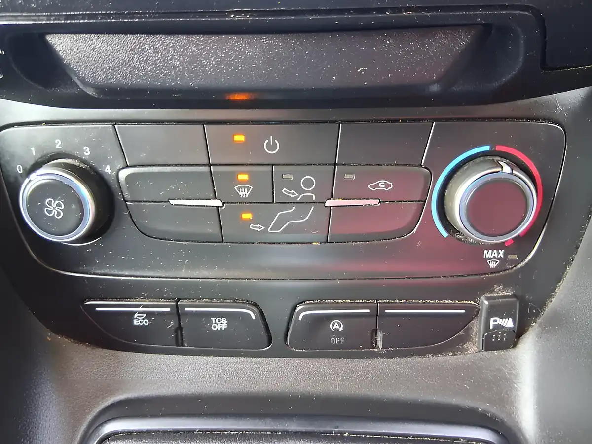 Used 2020 Ford Transit Connect Leader White - Interior and Exterior details 18