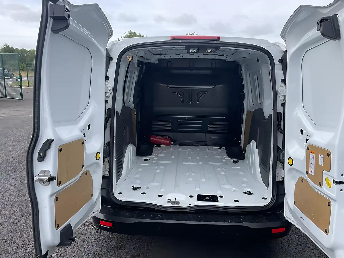 Used 2020 Ford Transit Connect Leader White - Interior and Exterior details 6