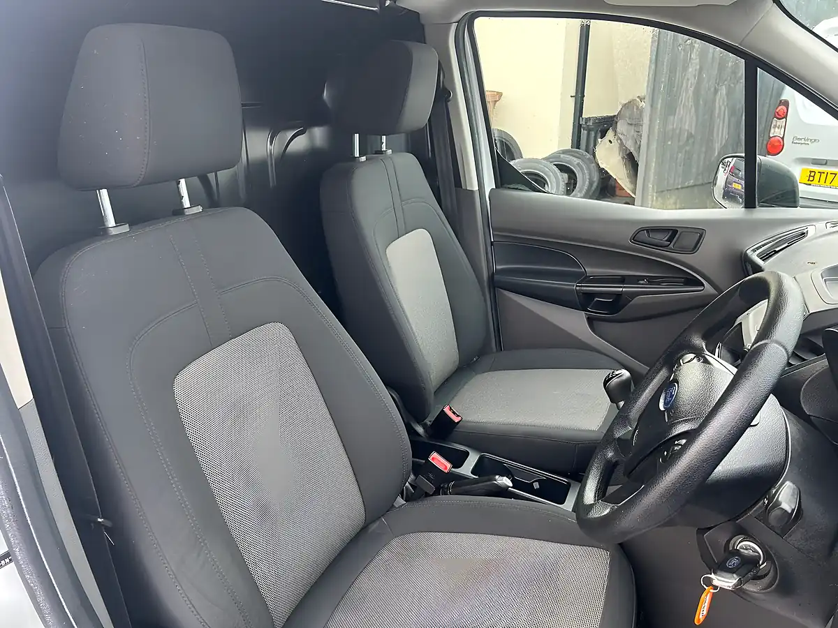 Used 2020 Ford Transit Connect Leader White - Interior and Exterior details 3
