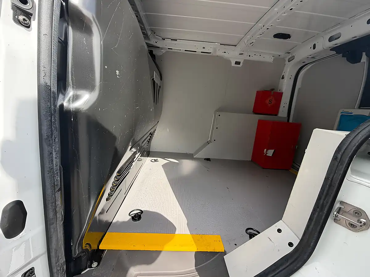 Used 2020 Ford Transit Connect Leader White - Interior and Exterior details 7