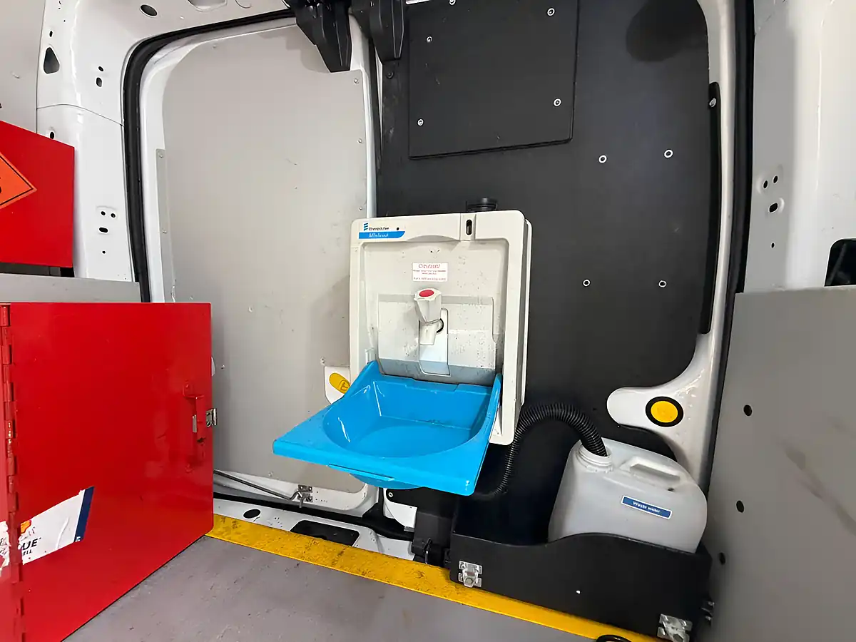 Used 2020 Ford Transit Connect Leader White - Interior and Exterior details 9
