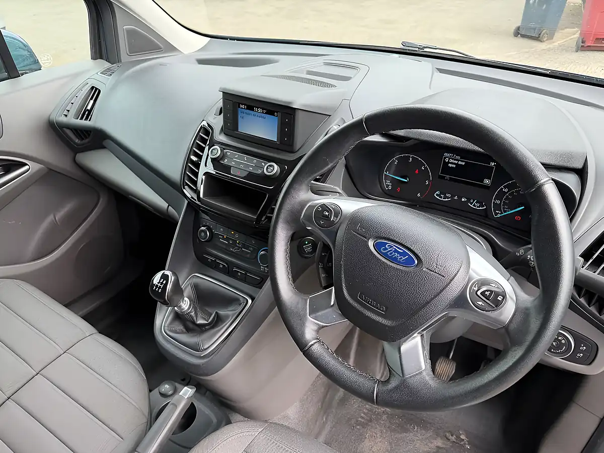Used 2020 Ford Transit Connect Limited Blue - Interior and Exterior details 13