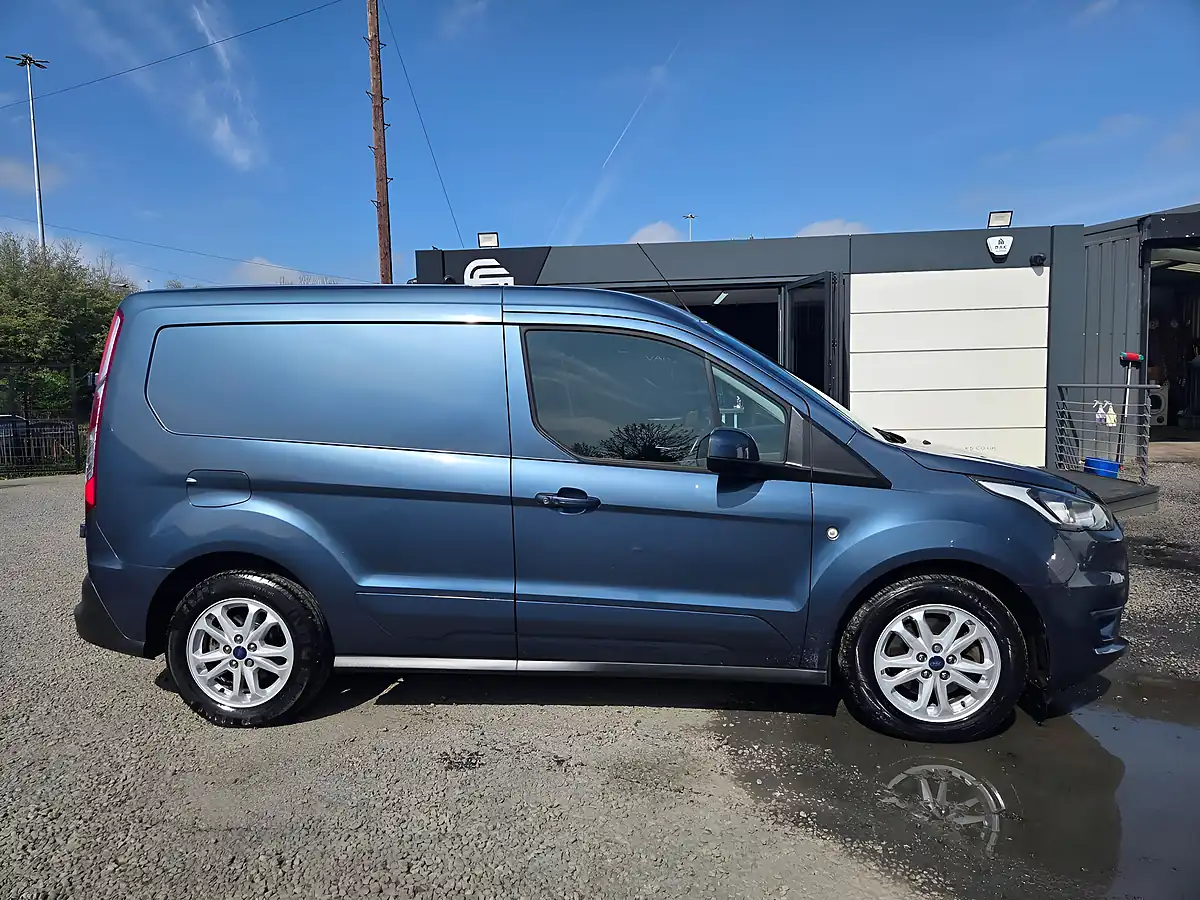 Used 2020 Ford Transit Connect Limited Blue - Interior and Exterior details 2