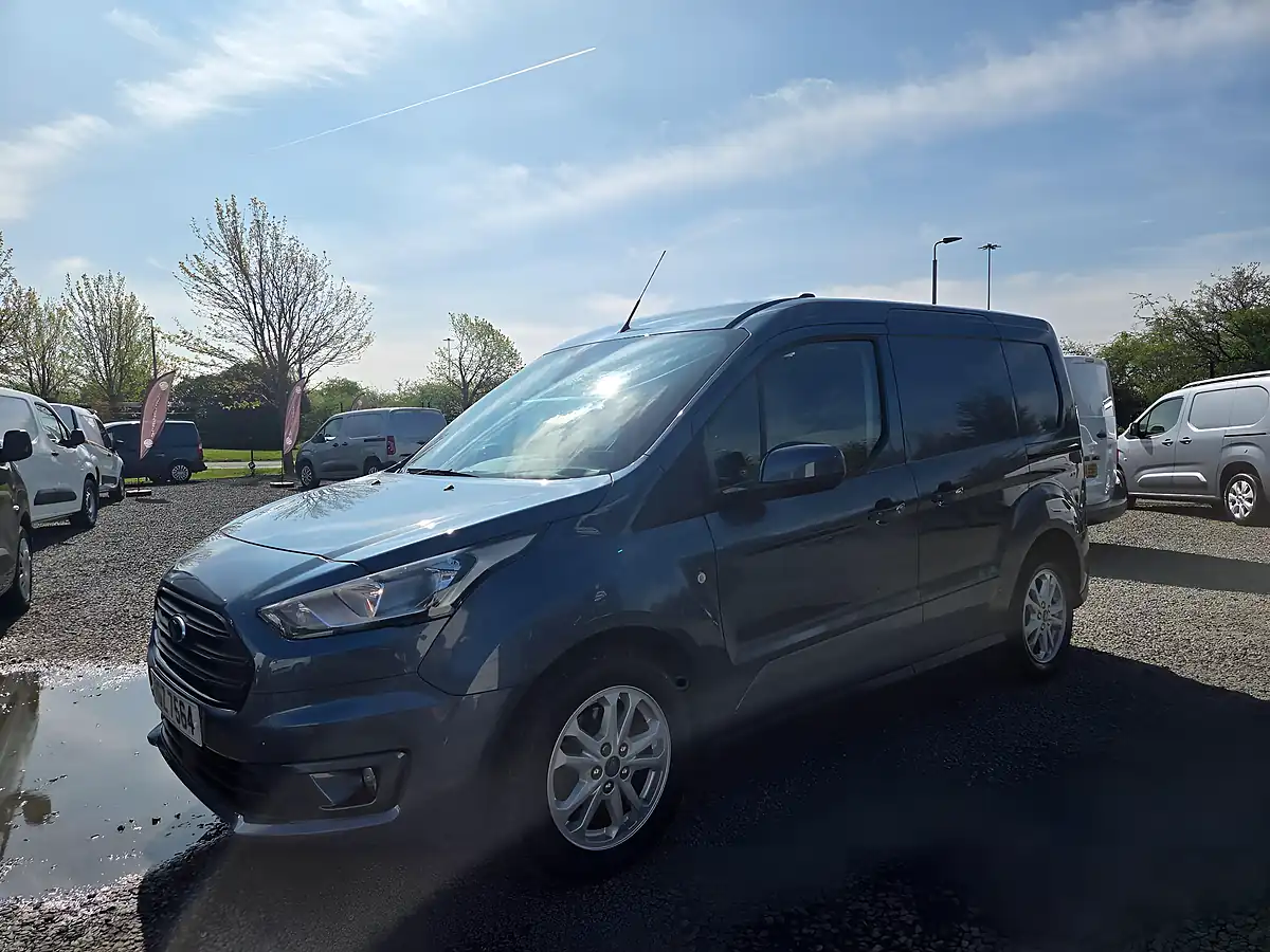 Used 2020 Ford Transit Connect Limited Blue - Interior and Exterior details 6