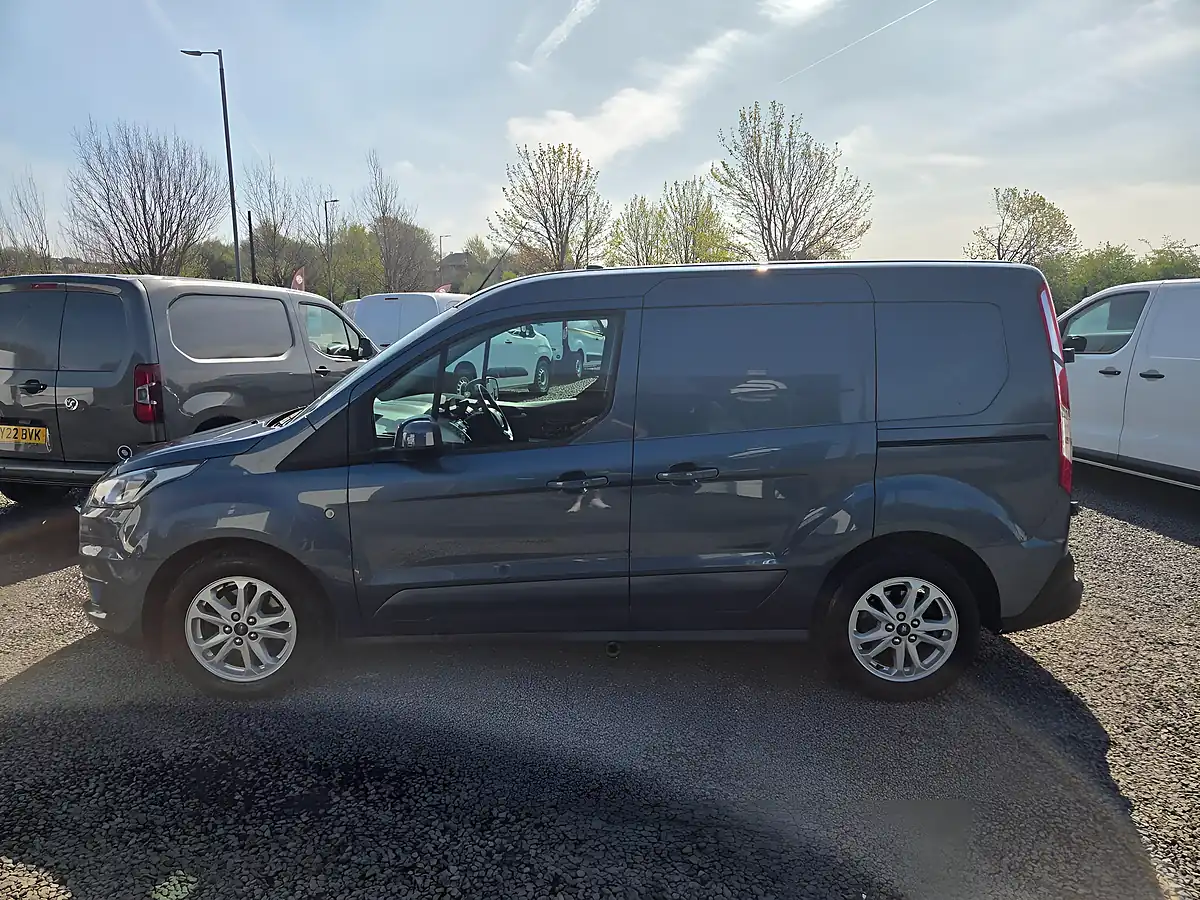 Used 2020 Ford Transit Connect Limited Blue - Interior and Exterior details 8