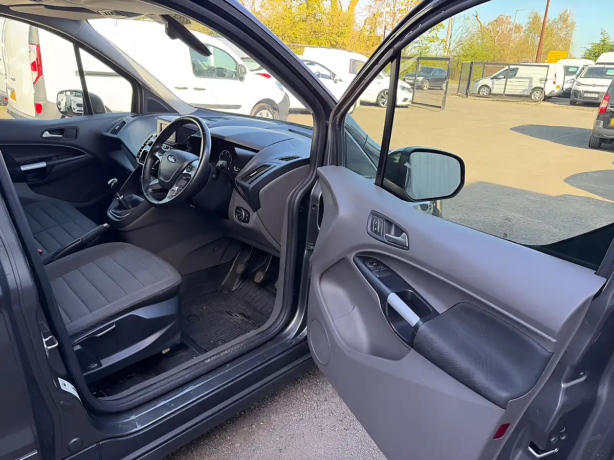 Used 2020 Ford Transit Connect Limited Grey - Interior and Exterior details 14