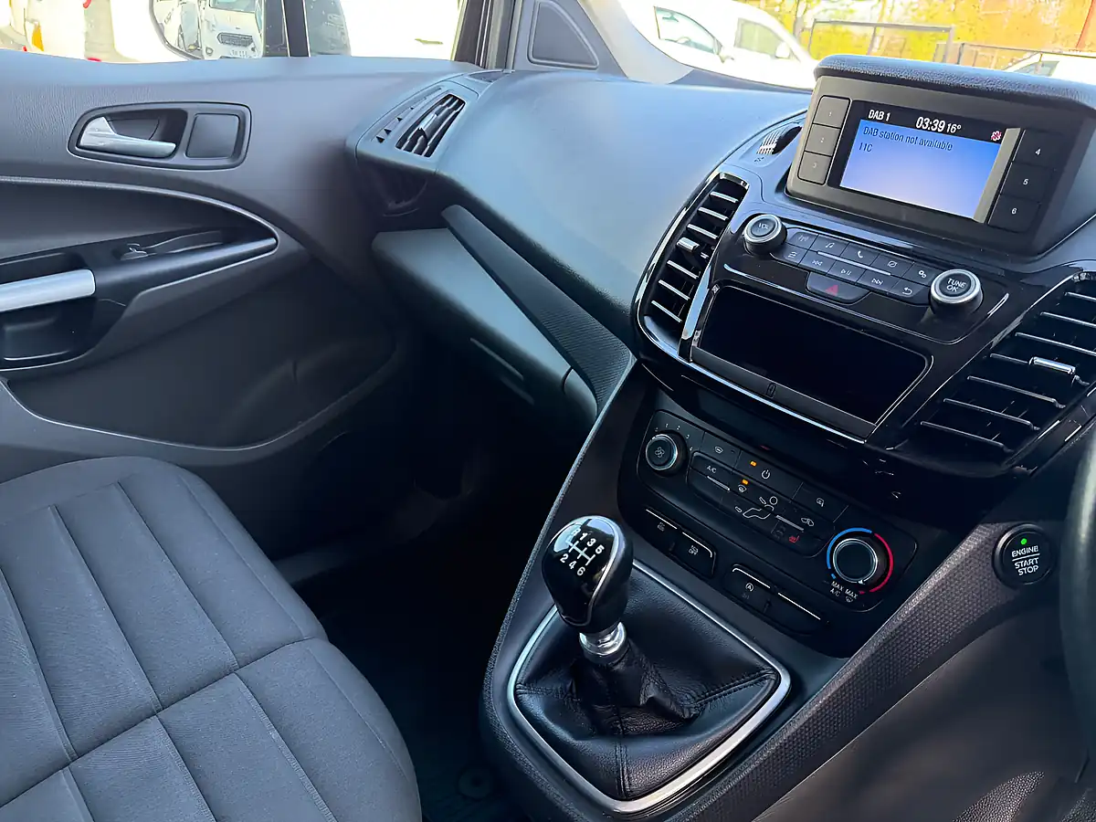 Used 2020 Ford Transit Connect Limited Grey - Interior and Exterior details 18