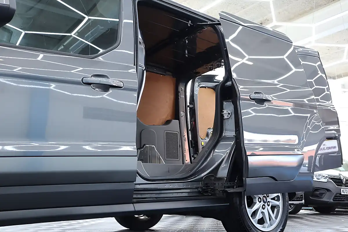Used 2020 Ford Transit Connect Limited Grey - Interior and Exterior details 13