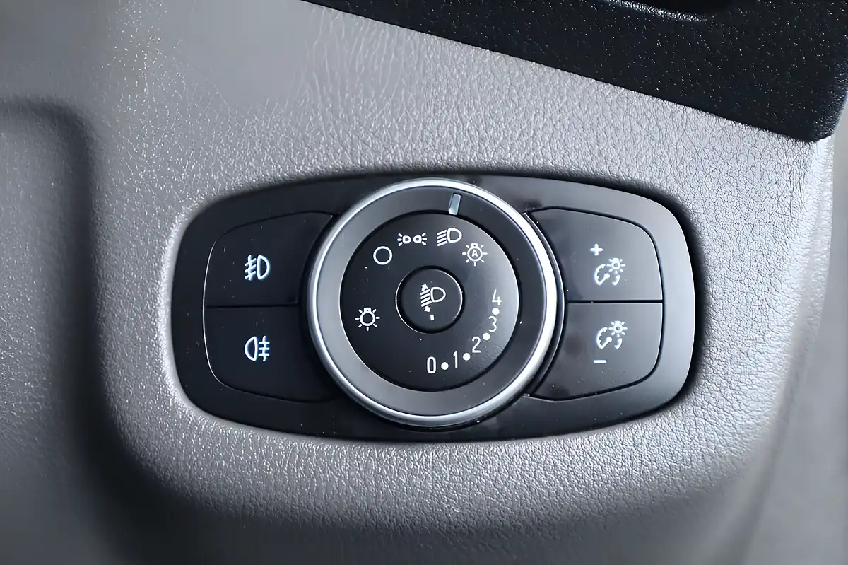 Used 2020 Ford Transit Connect Limited Grey - Interior and Exterior details 17