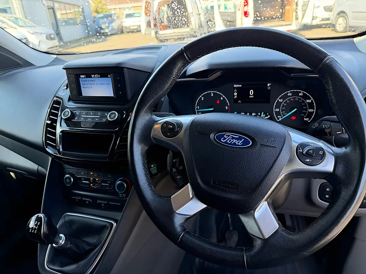 Used 2020 Ford Transit Connect Limited Grey - Interior and Exterior details 14