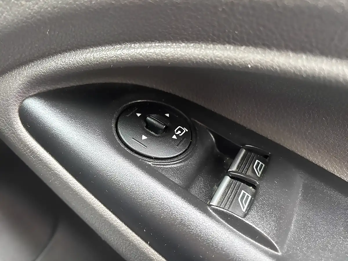 Used 2020 Ford Transit Connect Limited Grey - Interior and Exterior details 16