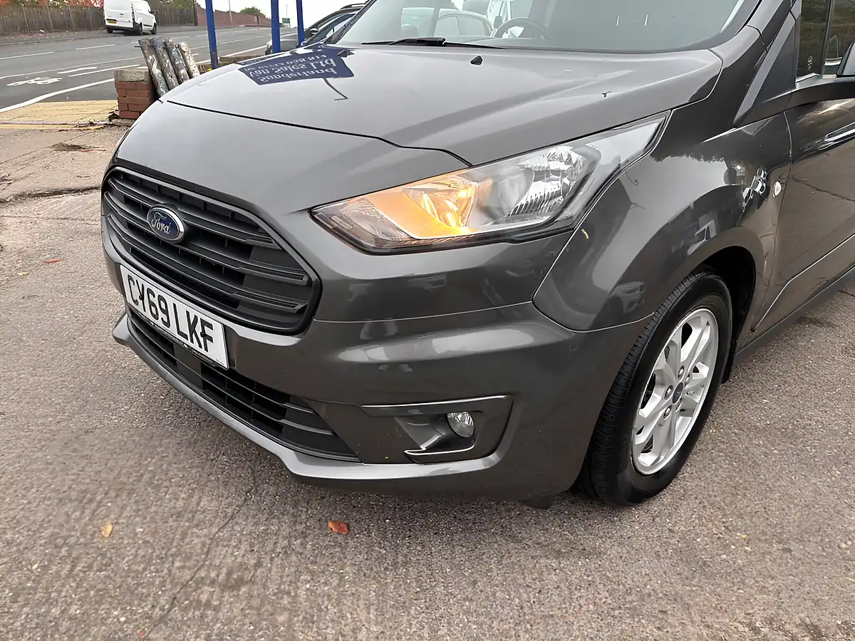 Used 2020 Ford Transit Connect Limited Grey - Interior and Exterior details 3