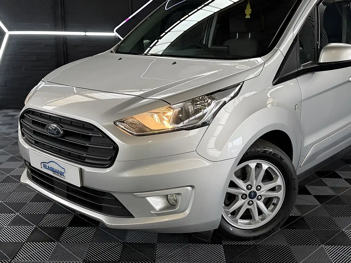 Used 2020 Ford Transit Connect Limited Silver - Interior and Exterior details 2