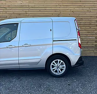 Used 2020 Ford Transit Connect Limited Silver - Interior and Exterior details 10