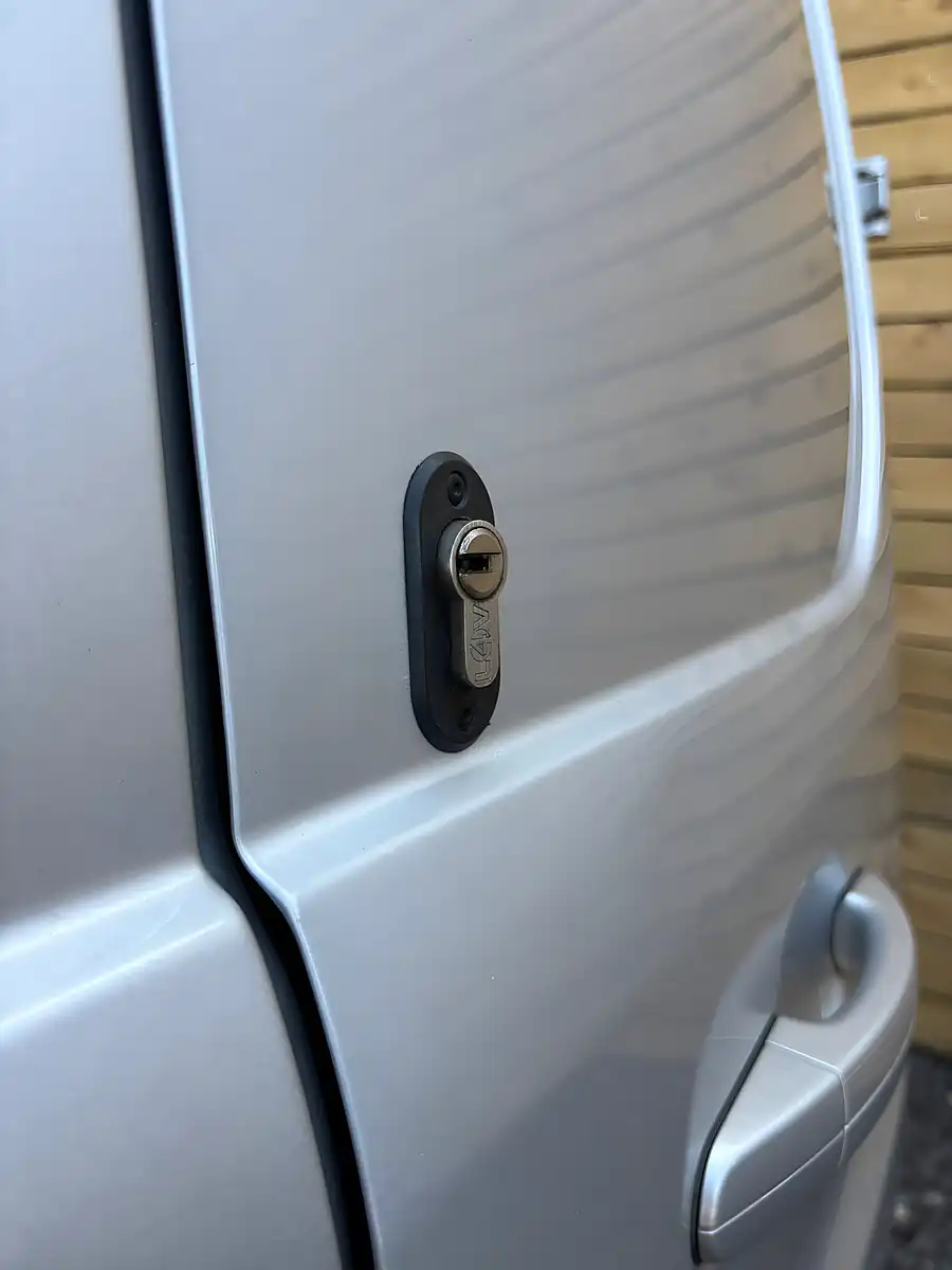 Used 2020 Ford Transit Connect Limited Silver - Interior and Exterior details 19