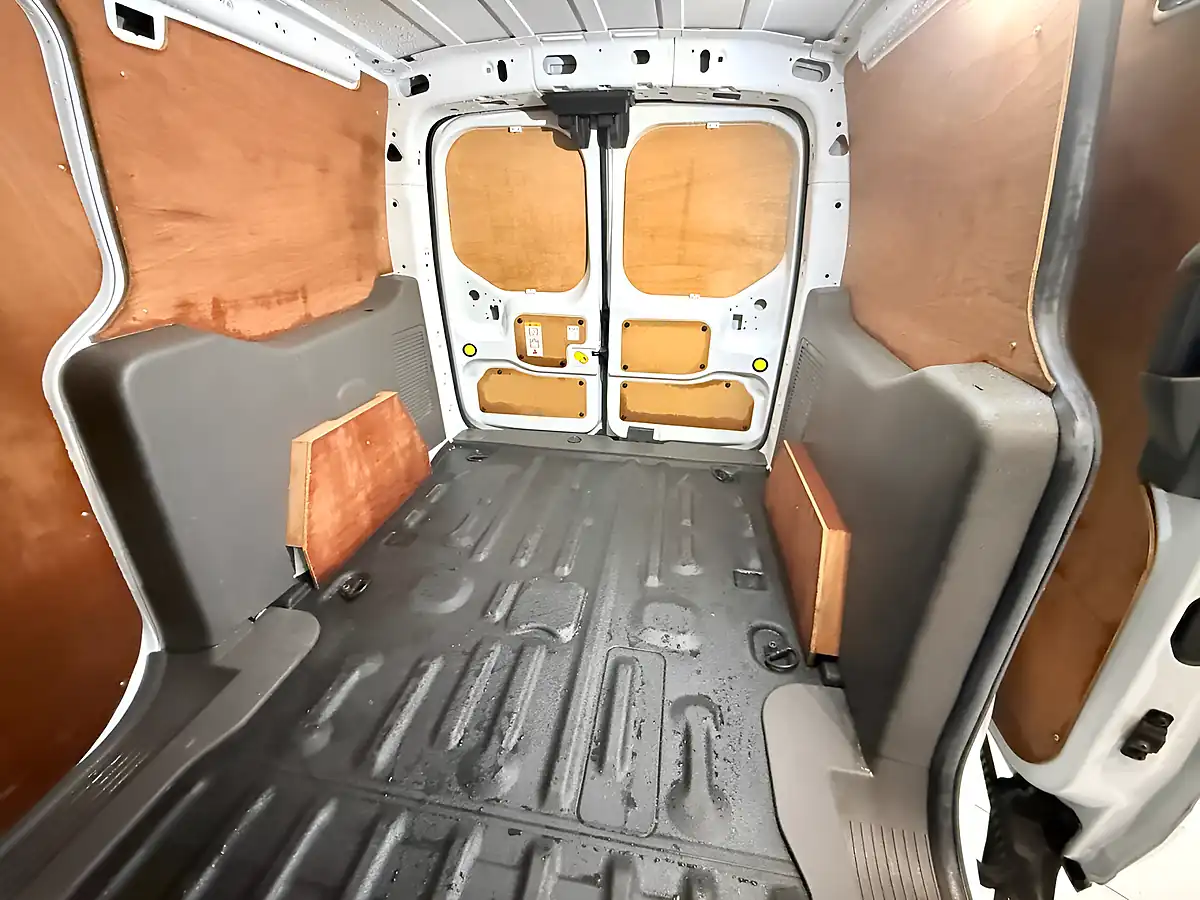 Used 2020 Ford Transit Connect Limited White - Interior and Exterior details 18
