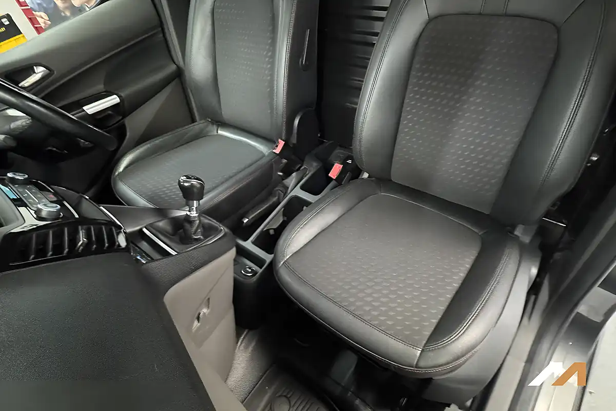 Used 2020 Ford Transit Connect Sport Grey - Interior and Exterior details 12