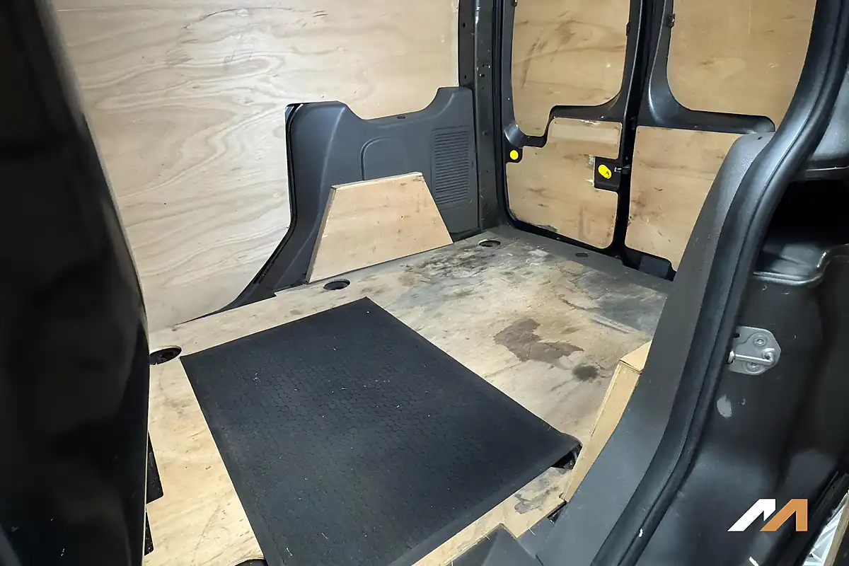 Used 2020 Ford Transit Connect Sport Grey - Interior and Exterior details 15