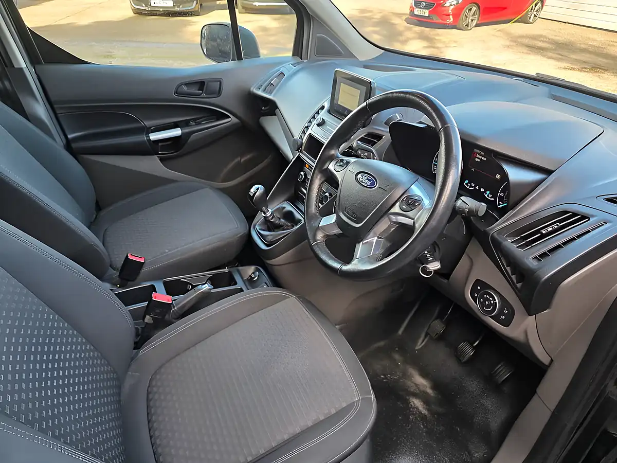 Used 2020 Ford Transit Connect Trend Black - Interior and Exterior details 13