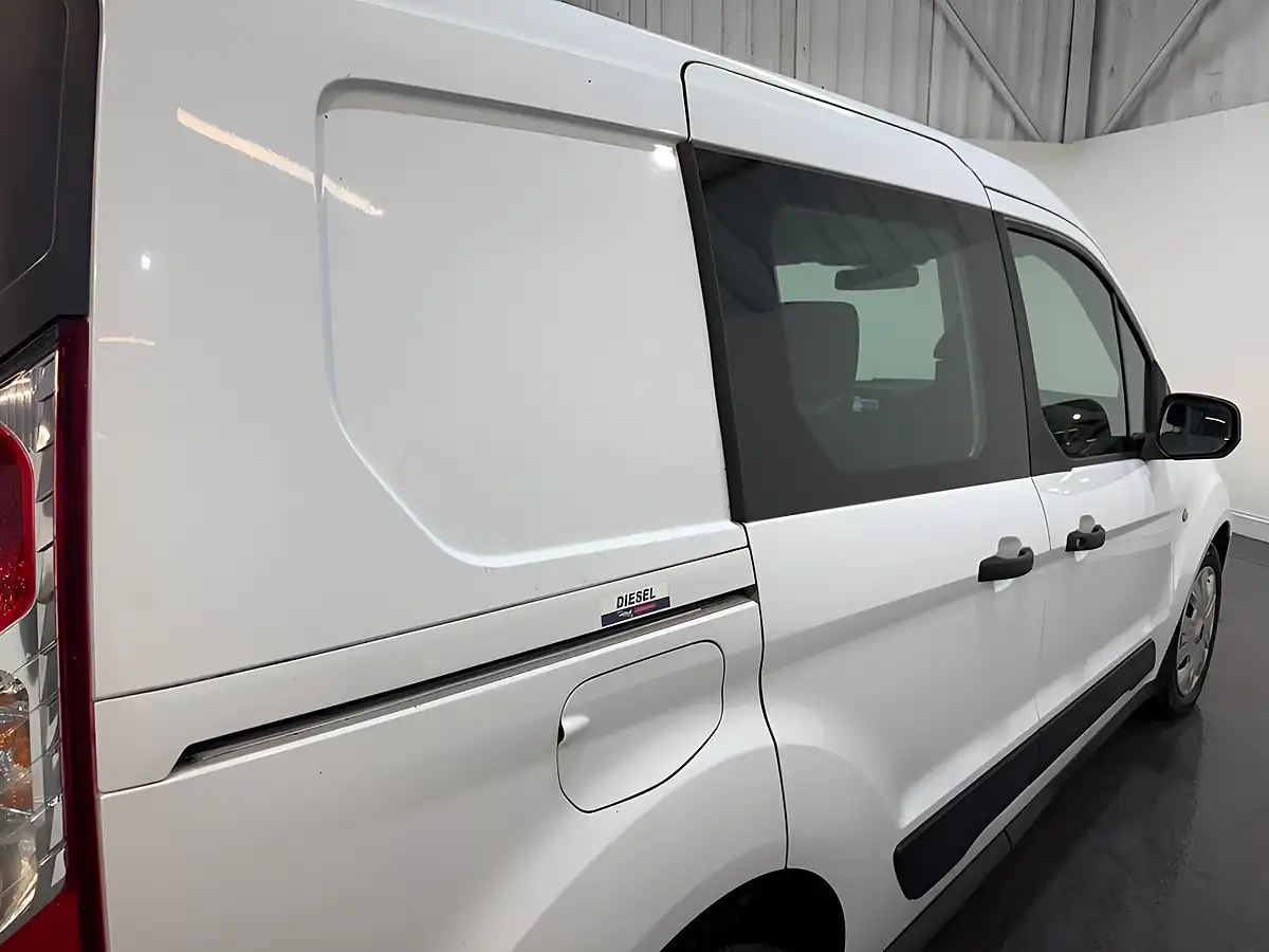 Used 2020 Ford Transit Connect Trend Crew Van Double Cab White - Interior and Exterior details 18