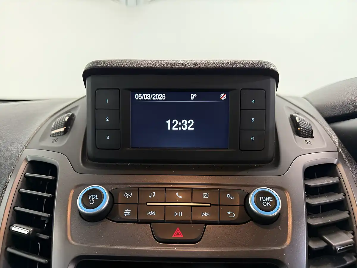 Used 2020 Ford Transit Connect Trend Crew Van Double Cab White - Interior and Exterior details 20