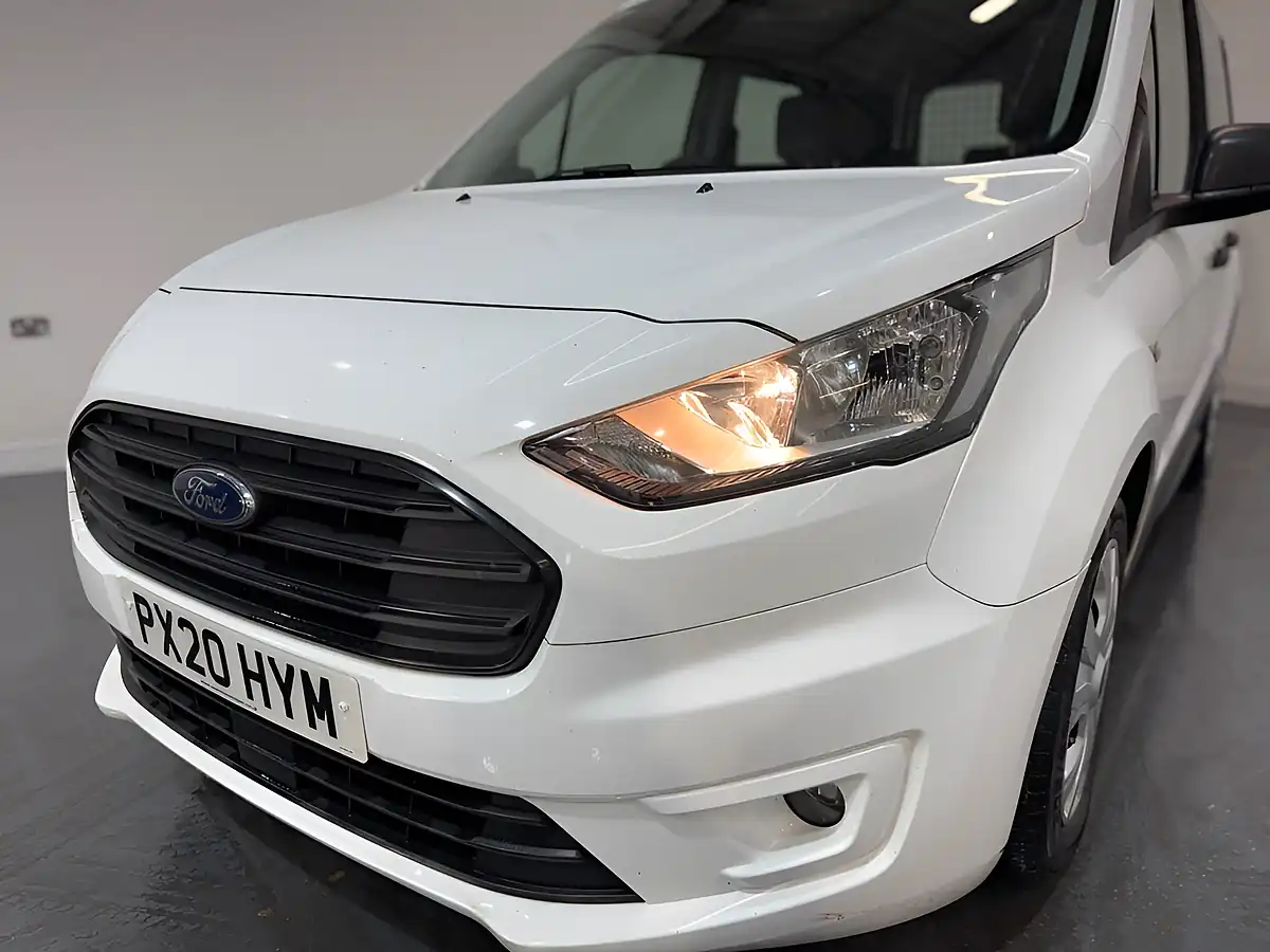 Used 2020 Ford Transit Connect Trend Crew Van Double Cab White - Interior and Exterior details 4