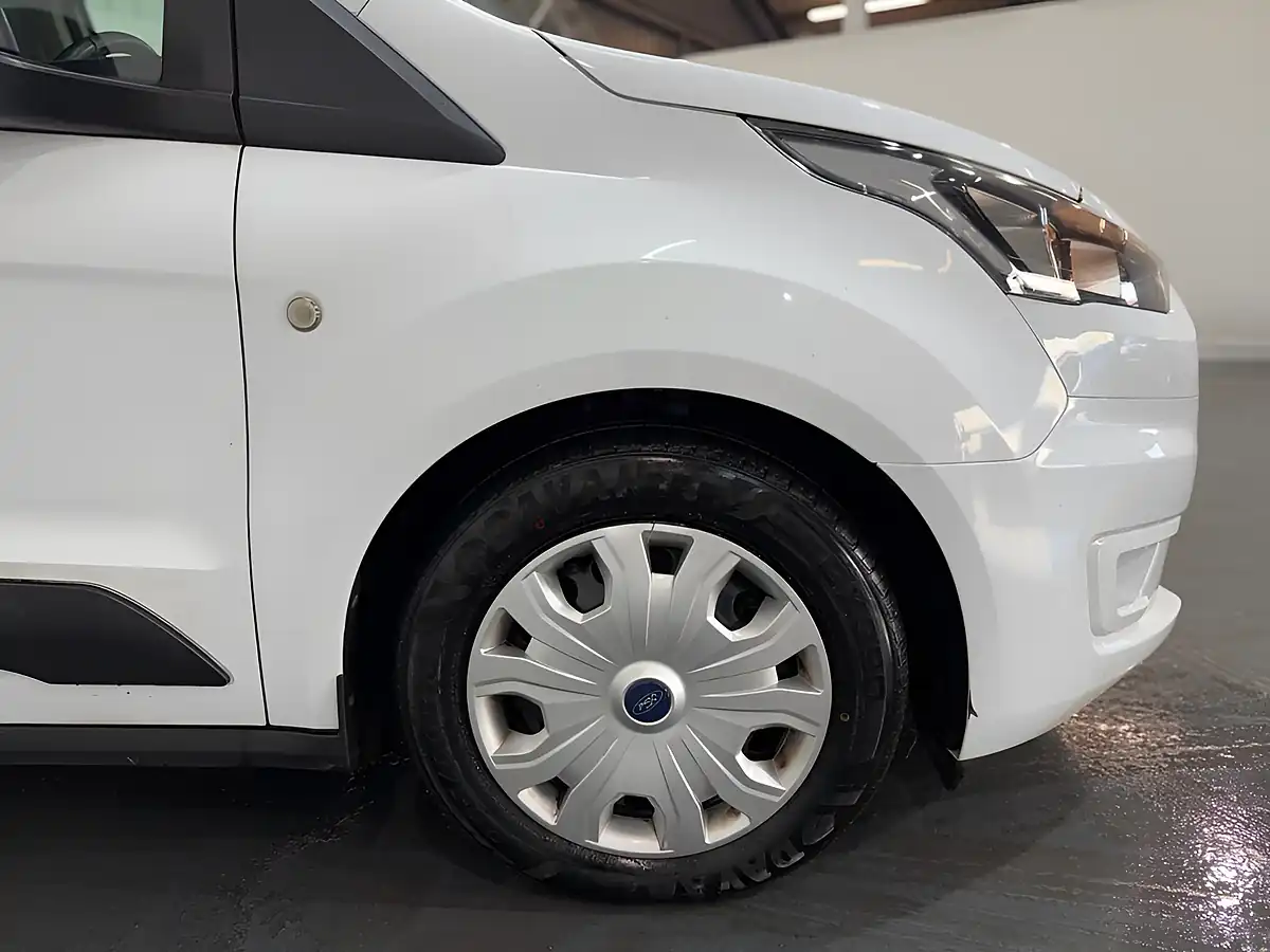 Used 2020 Ford Transit Connect Trend Crew Van Double Cab White - Interior and Exterior details 8