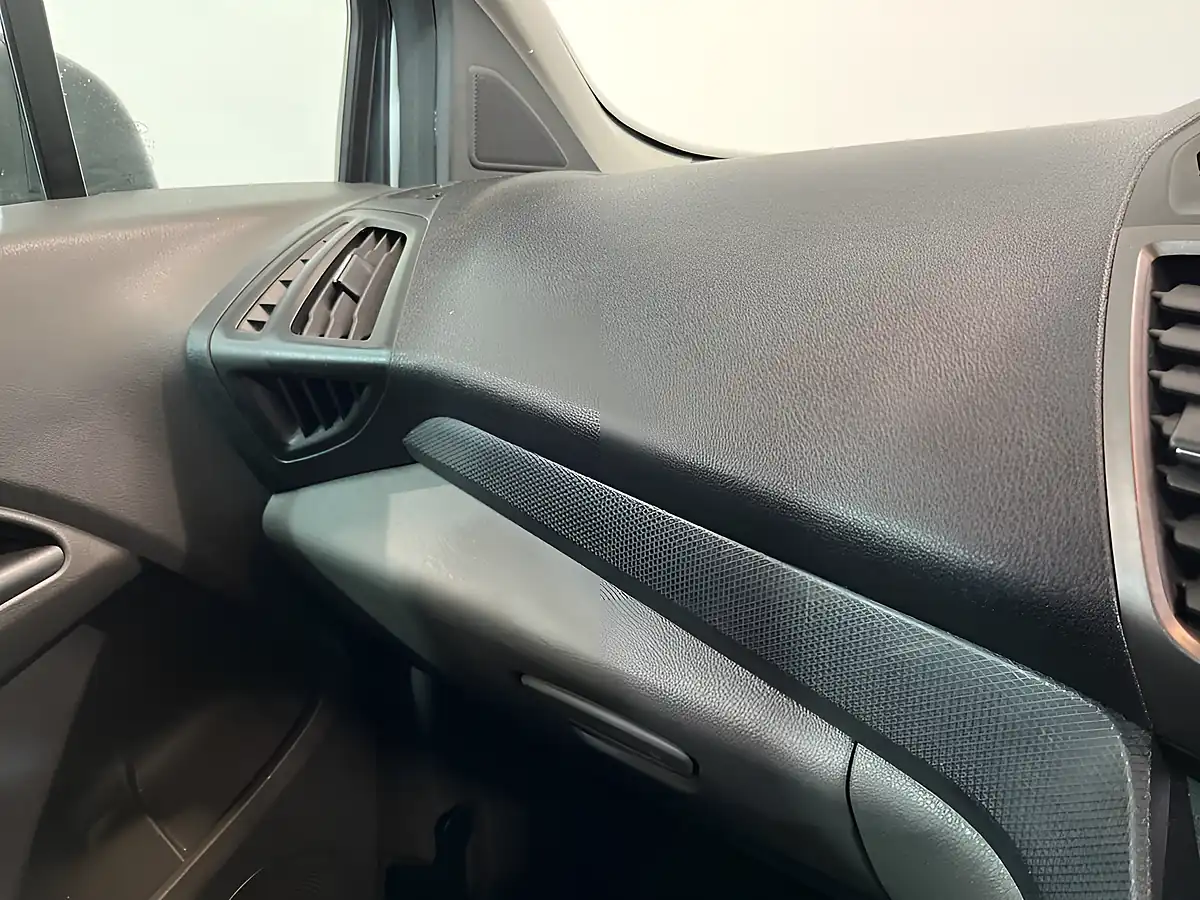 Used 2020 Ford Transit Connect Trend Crew Van Double Cab White - Interior and Exterior details 15
