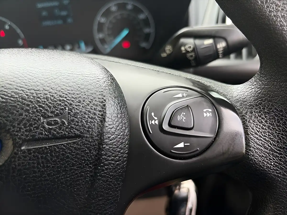 Used 2020 Ford Transit Connect Trend Frozen White - Interior and Exterior details 18