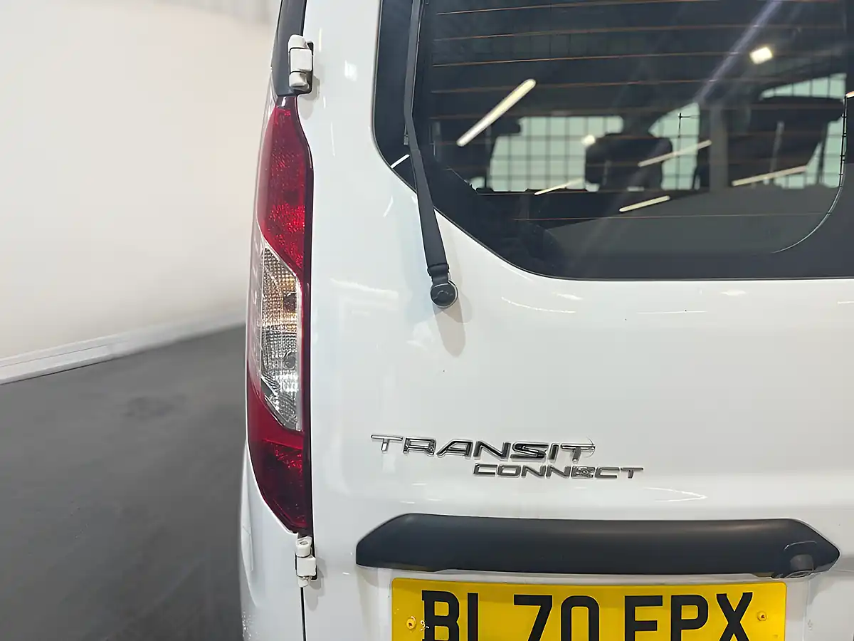 Used 2020 Ford Transit Connect Trend White - Interior and Exterior details 16