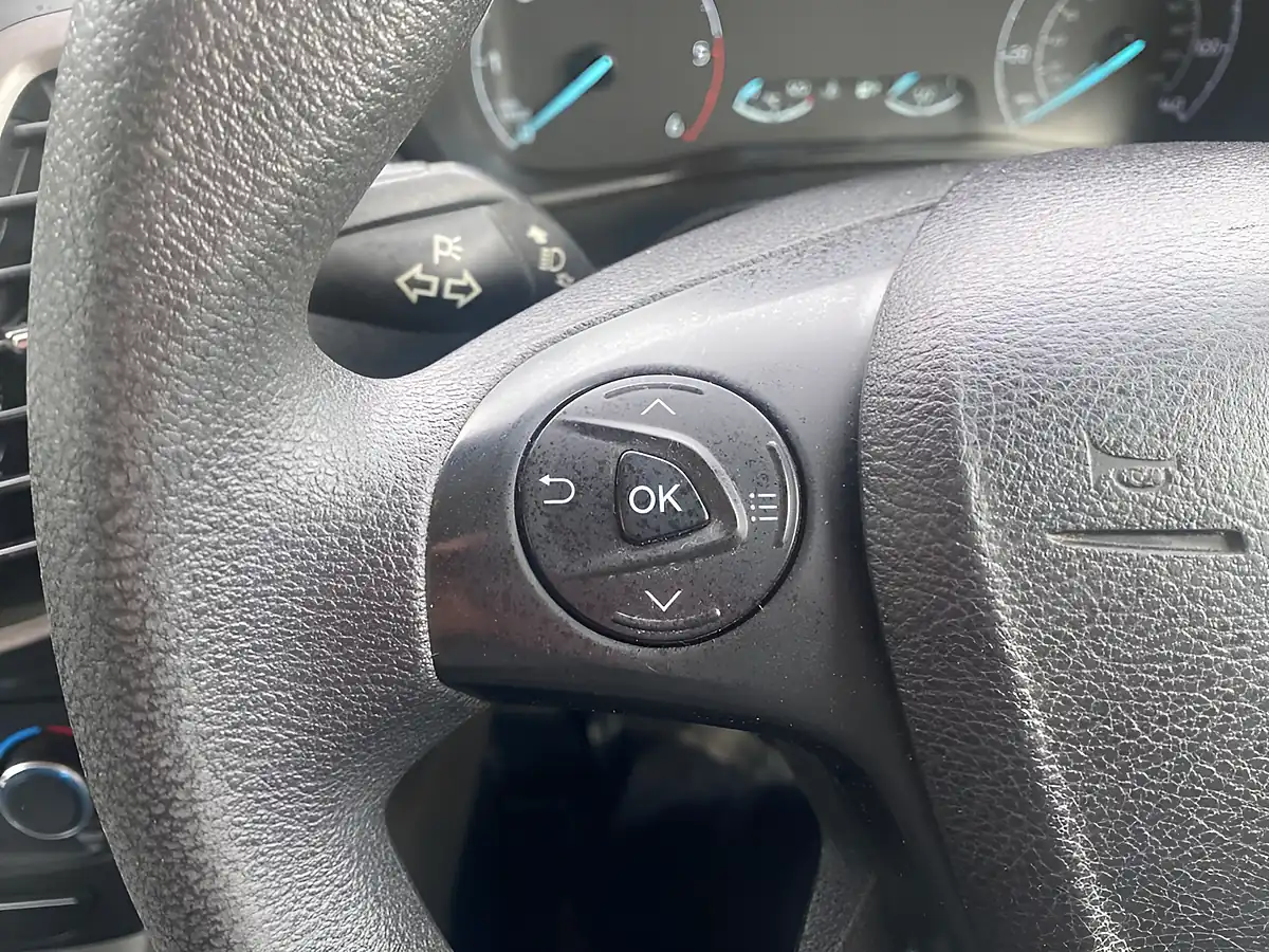 Used 2020 Ford Transit Connect Trend White - Interior and Exterior details 11
