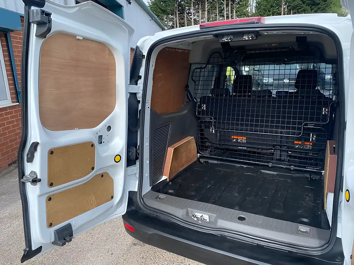 Used 2020 Ford Transit Connect Trend White - Interior and Exterior details 14