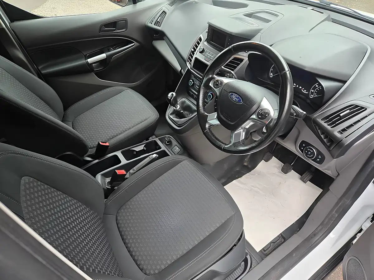 Used 2020 Ford Transit Connect Trend White - Interior and Exterior details 13