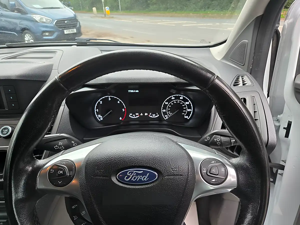 Used 2020 Ford Transit Connect Trend White - Interior and Exterior details 14