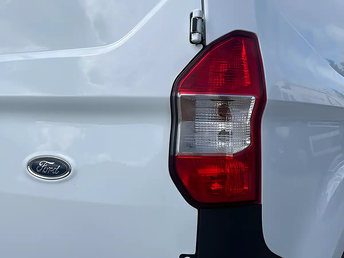 Used 2020 Ford Transit Courier Base White - Interior and Exterior details 16