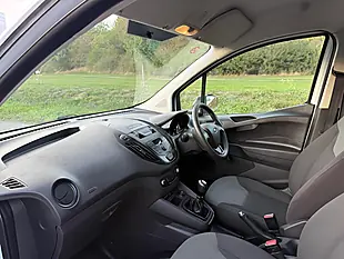 Used 2020 Ford Transit Courier L1 White - Interior and Exterior details 10
