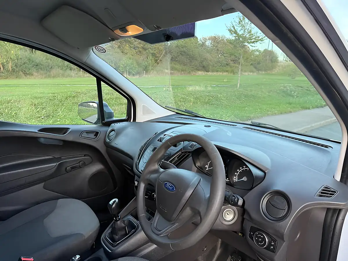 Used 2020 Ford Transit Courier L1 White - Interior and Exterior details 15