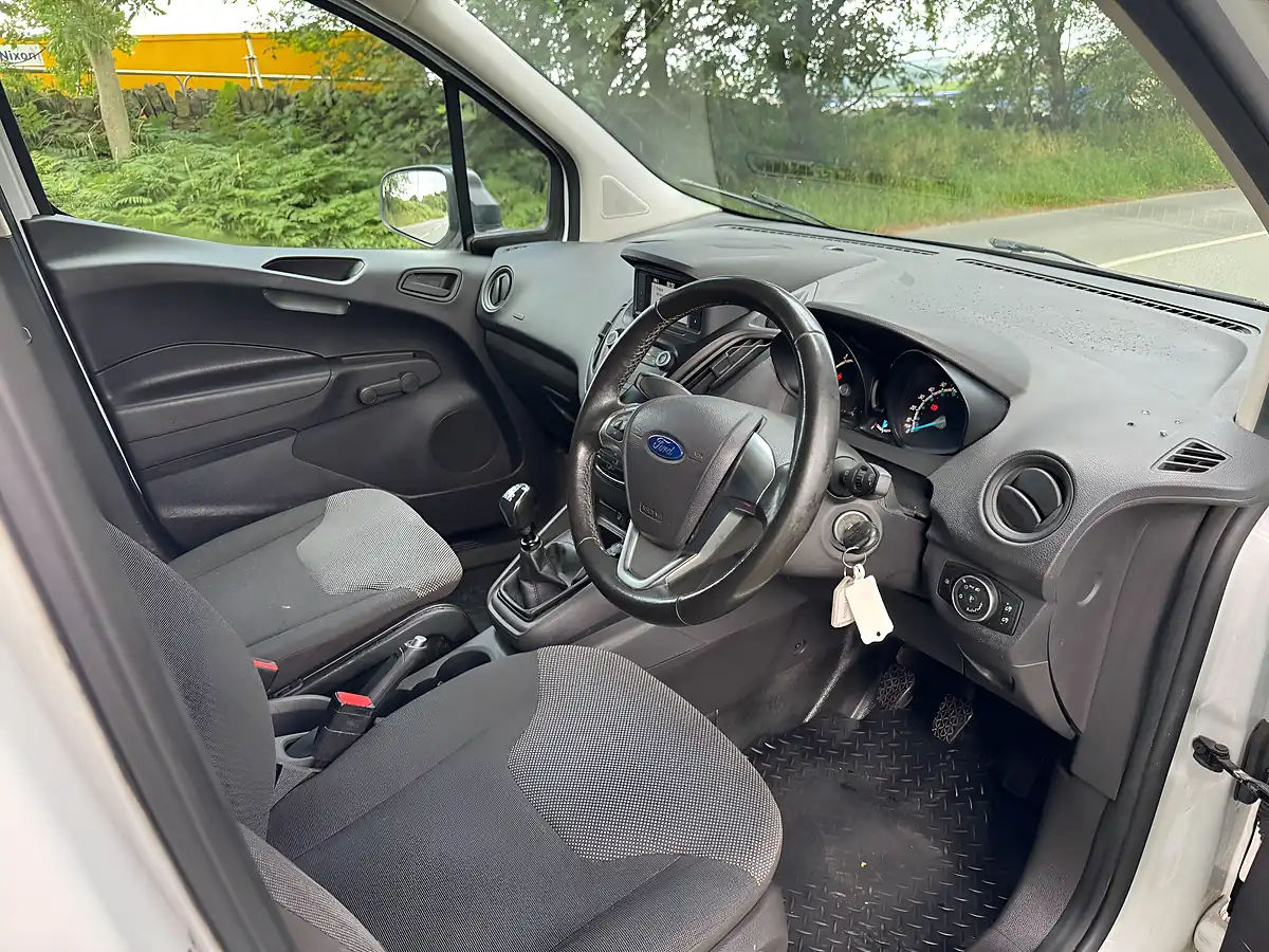 Used 2020 Ford Transit Courier Leader L1 White - Interior and Exterior details 16