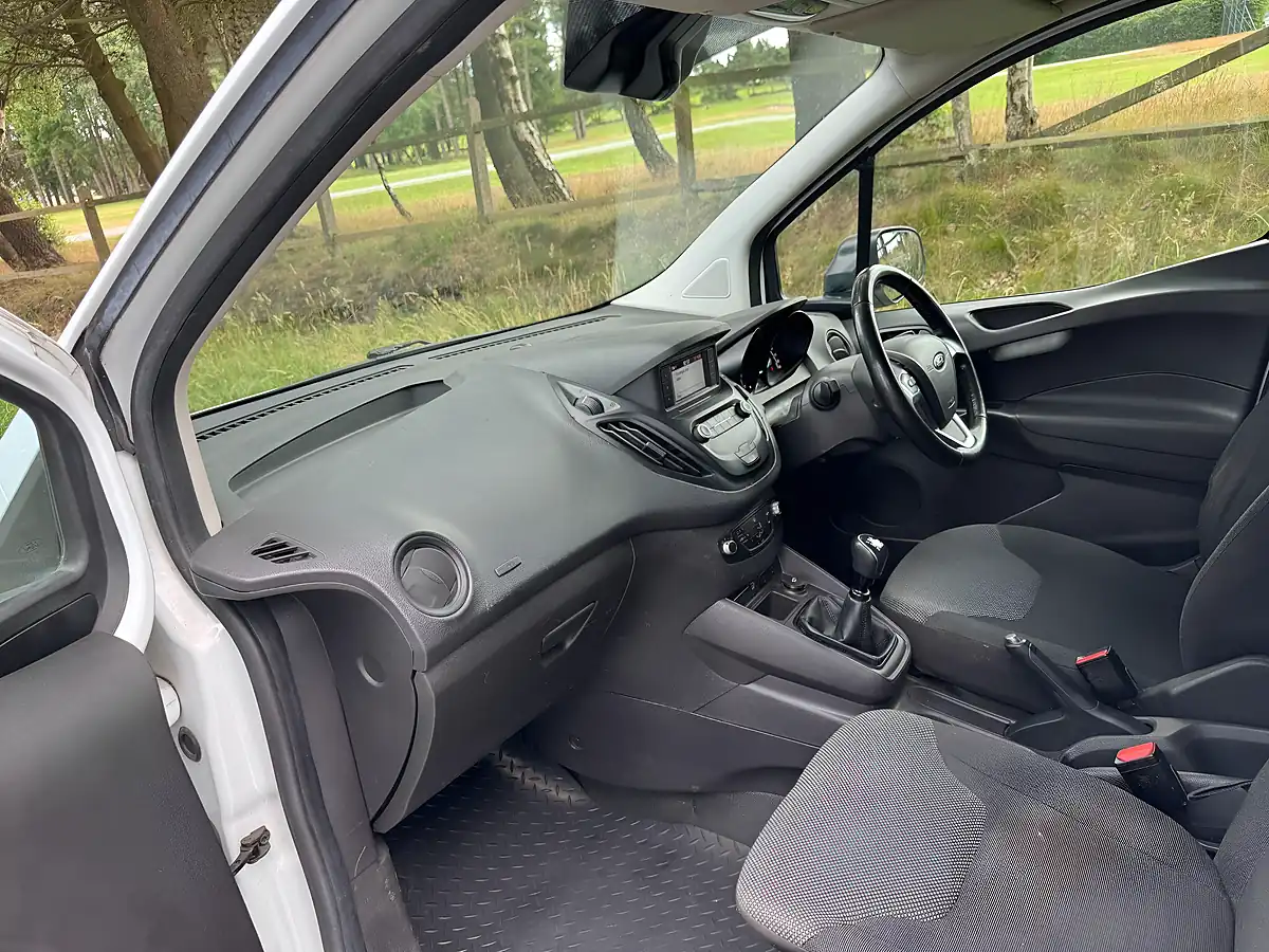 Used 2020 Ford Transit Courier Leader L1 White - Interior and Exterior details 17