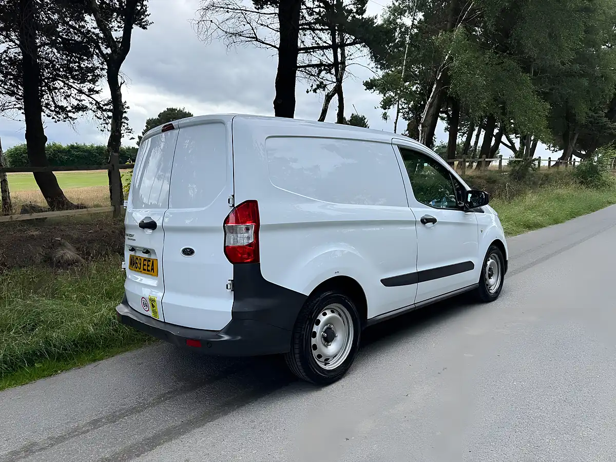 Used 2020 Ford Transit Courier Leader L1 White - Interior and Exterior details 7